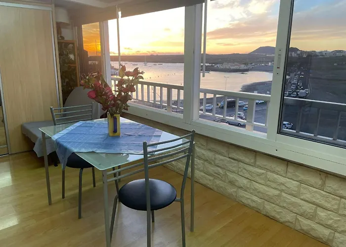 Small Rooftop, Ocean View 別荘 *