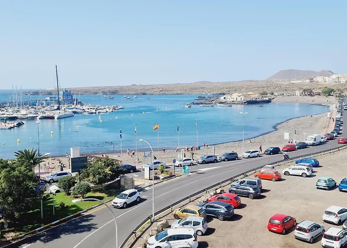 Small Rooftop, Ocean View * أرونا