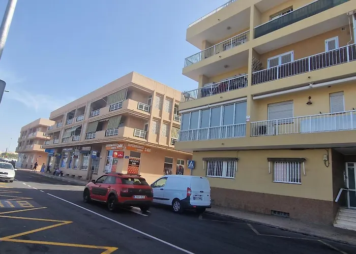 Small Rooftop, Ocean View بيت للعطل